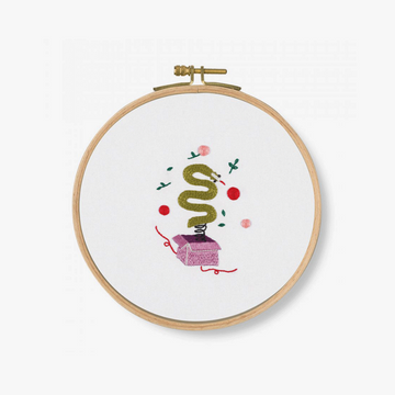 DMC Printed Embroidery Kit - Goofy Animals (Surprise! Snake)