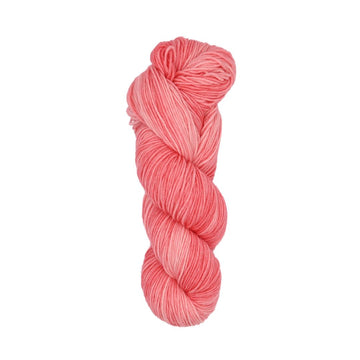 Roya Merino DK Yarn (Red 01)