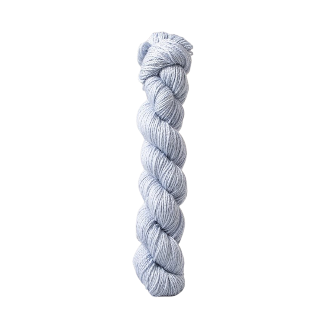 Urth 16 Fingering Yarn (BL10)