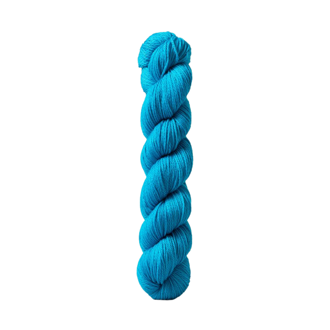 Urth 16 Fingering Yarn (BL60)