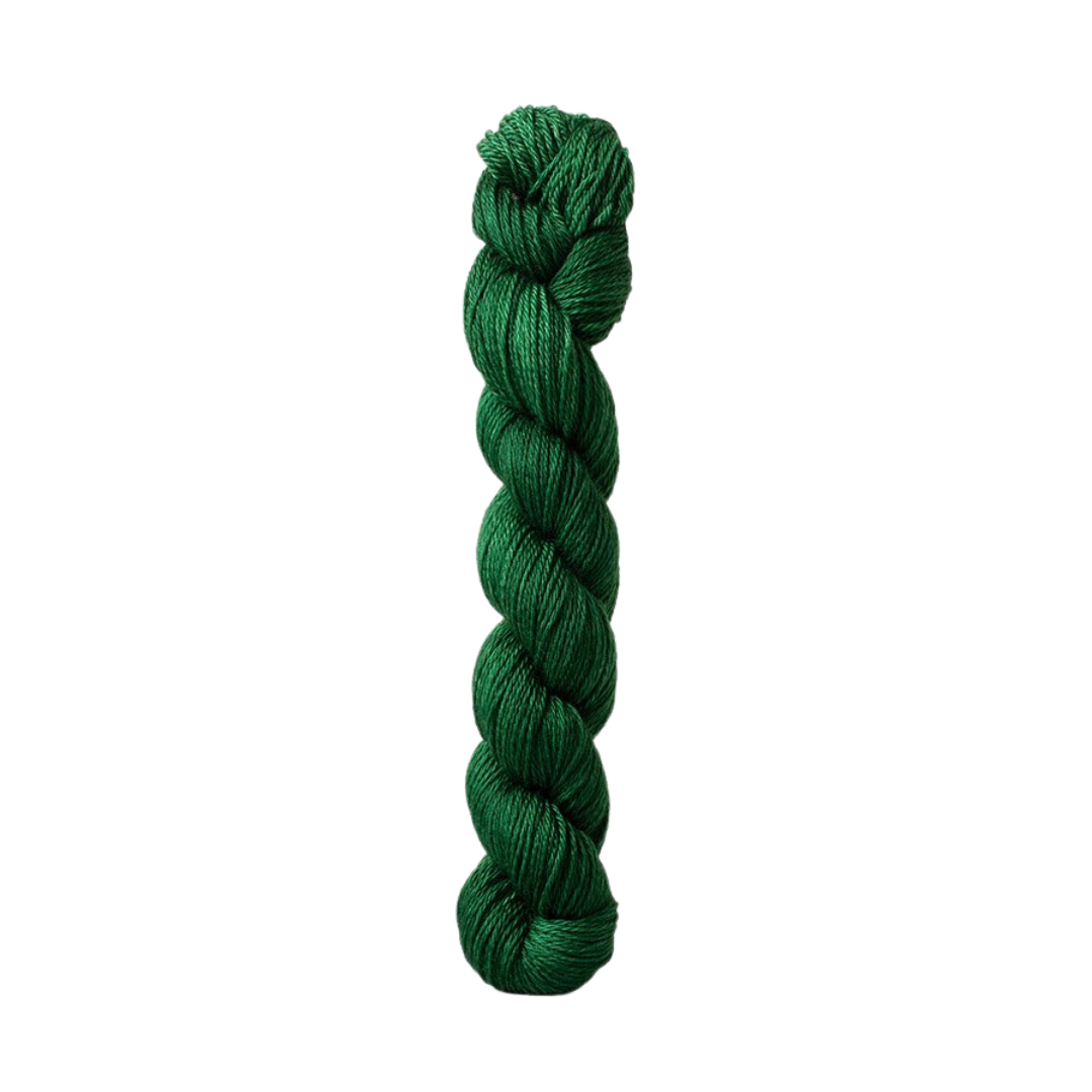 Urth 16 Fingering Yarn (G100)