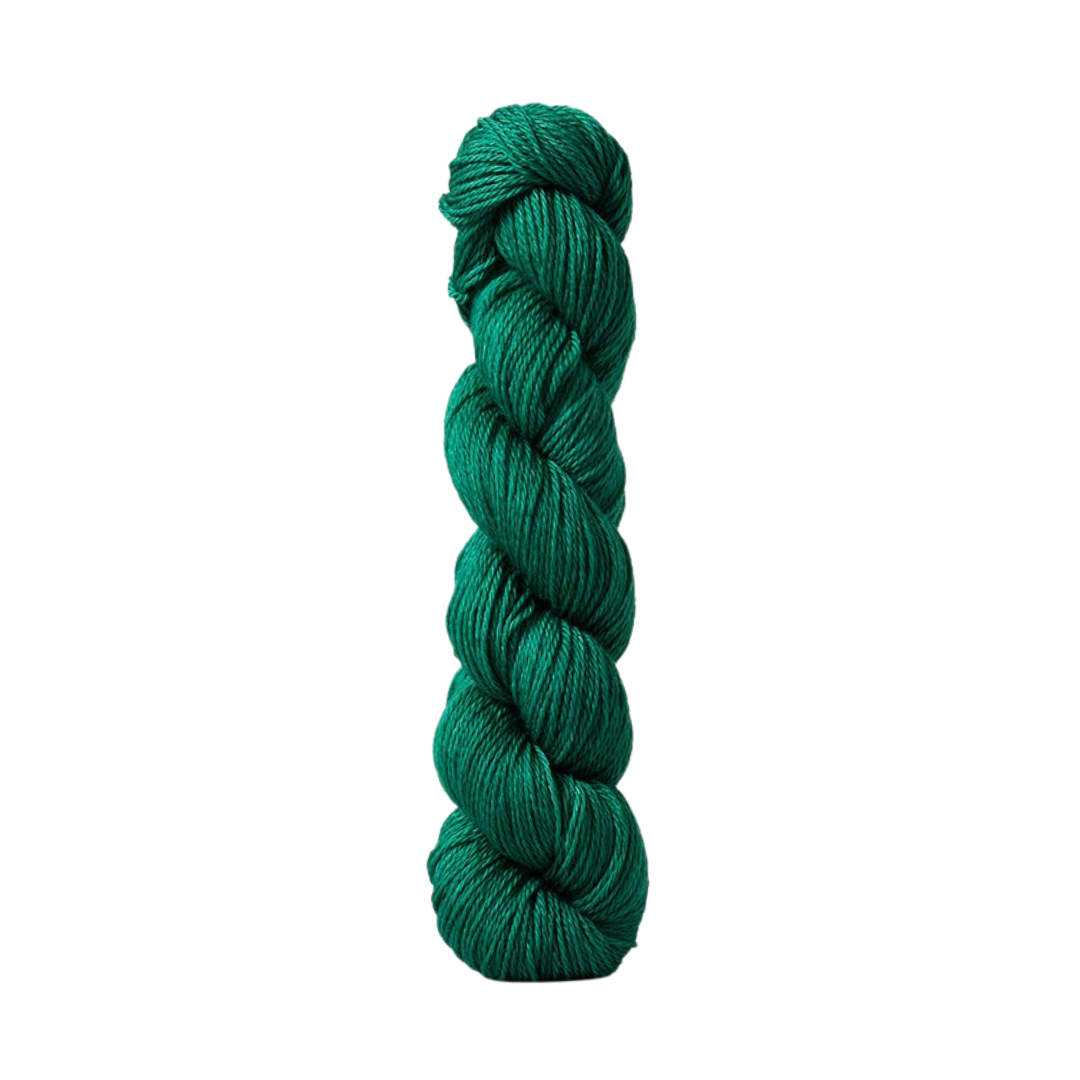 Urth 16 Fingering Yarn (G120)