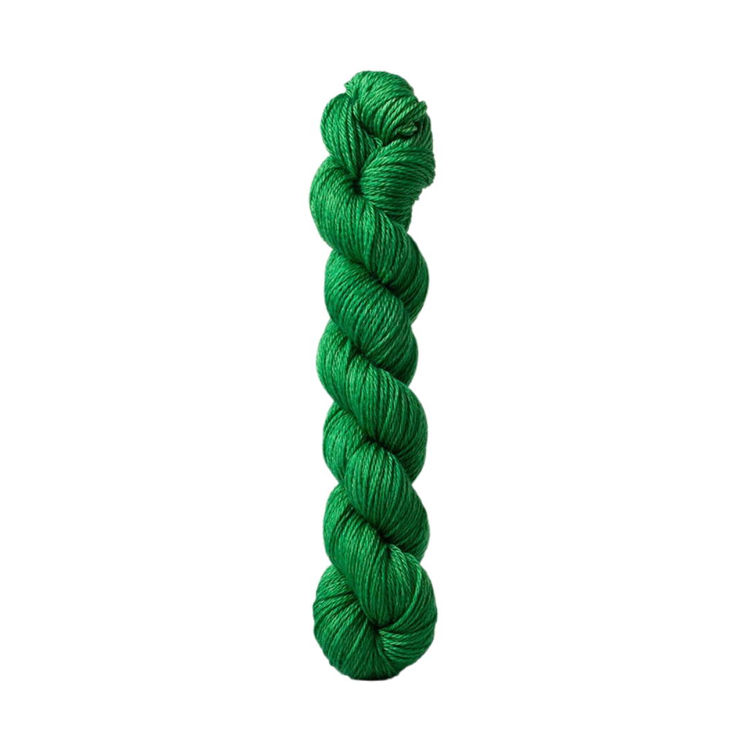 Urth 16 Fingering Yarn (G70)