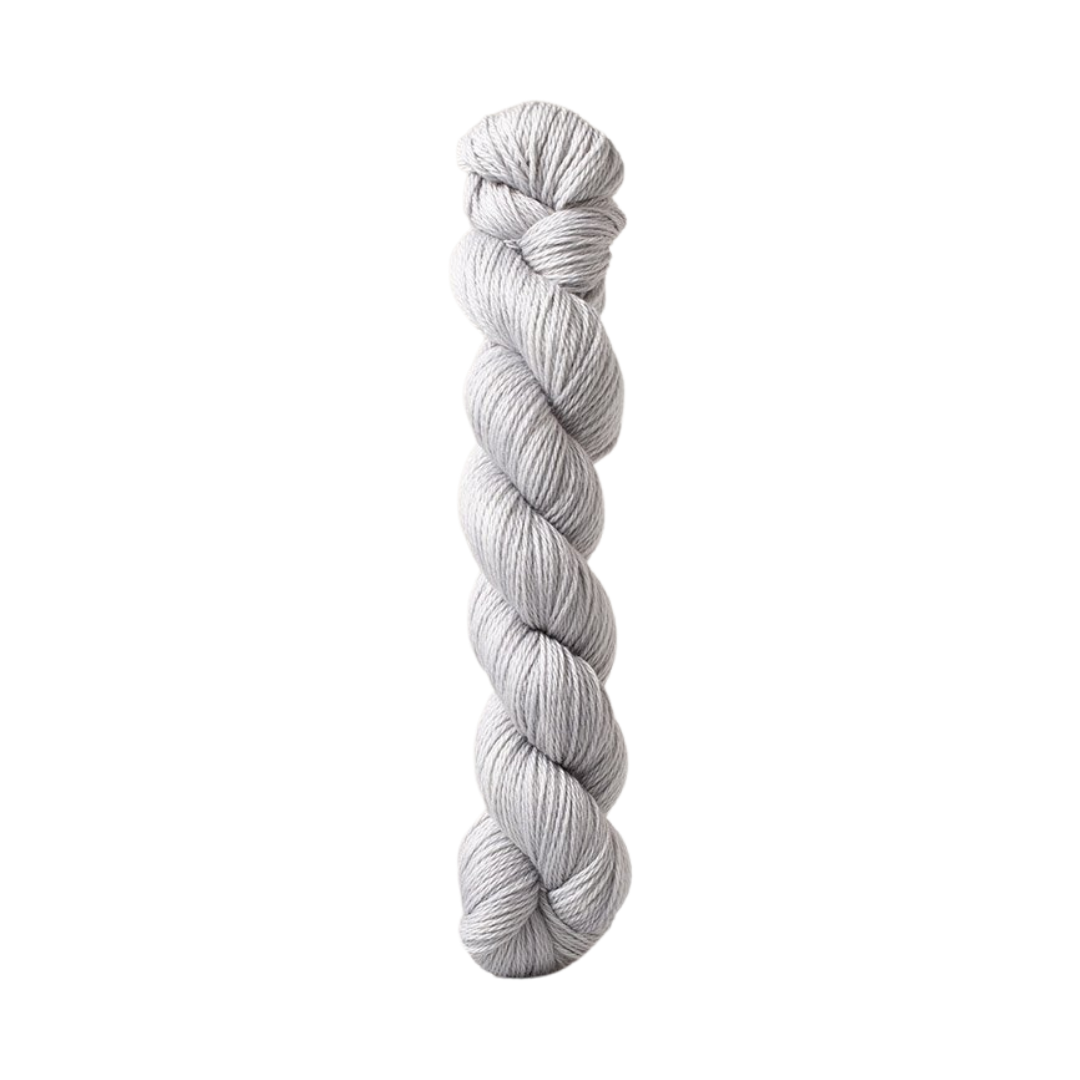 Urth 16 Fingering Yarn (N100)