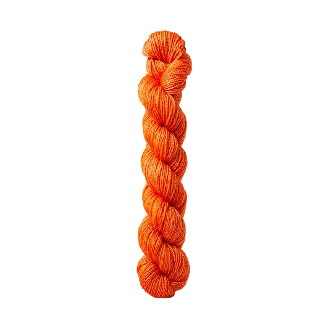 Urth 16 Fingering Yarn (O30)