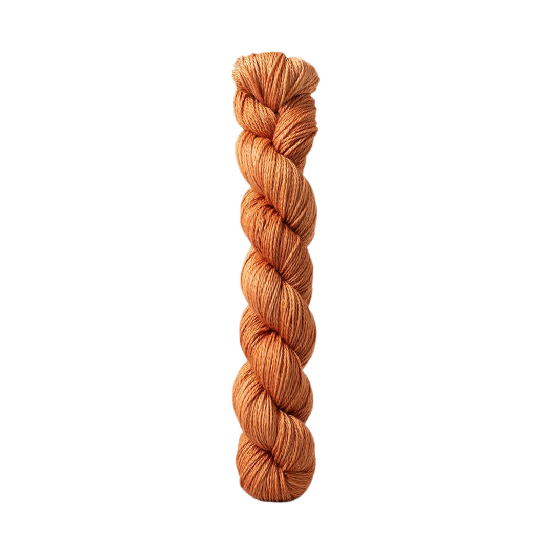 Urth 16 Fingering Yarn (O40)