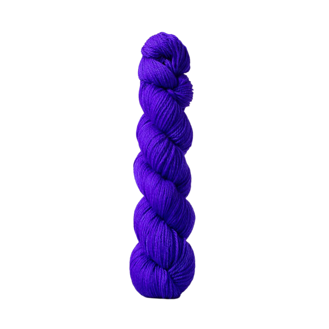 Urth 16 Fingering Yarn (P60)