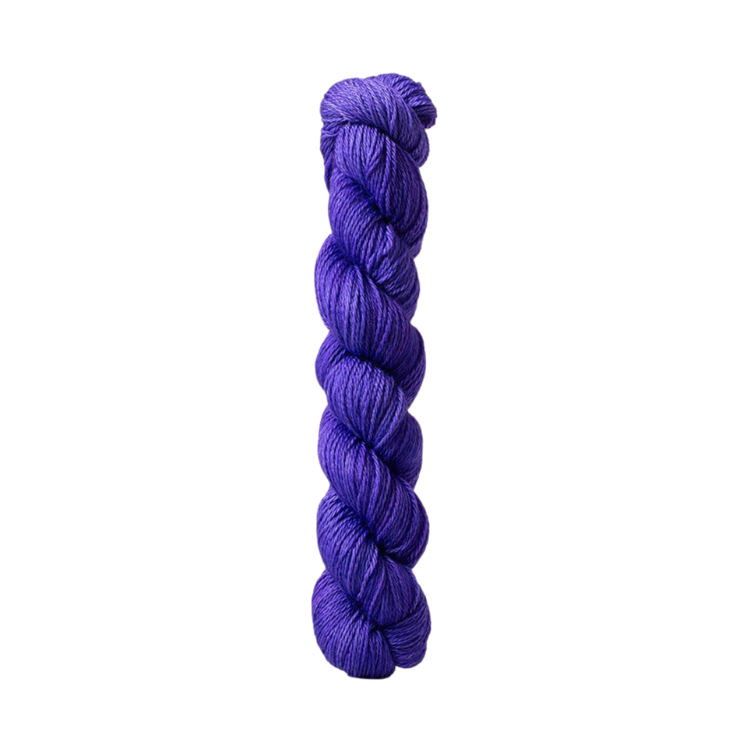 Urth 16 Fingering Yarn (P80)