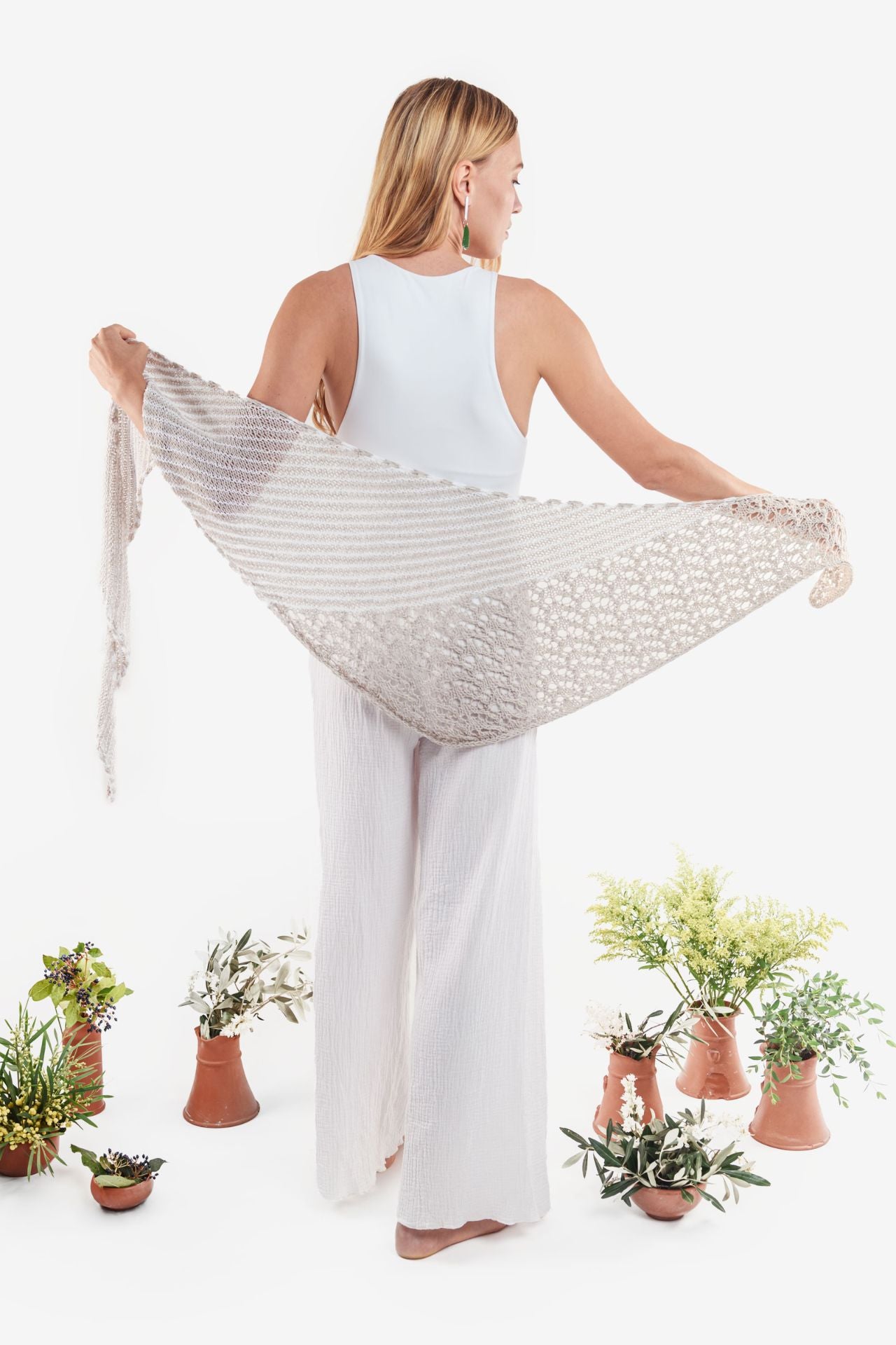DMC Eco Vita Book (Clothing & Accessories)