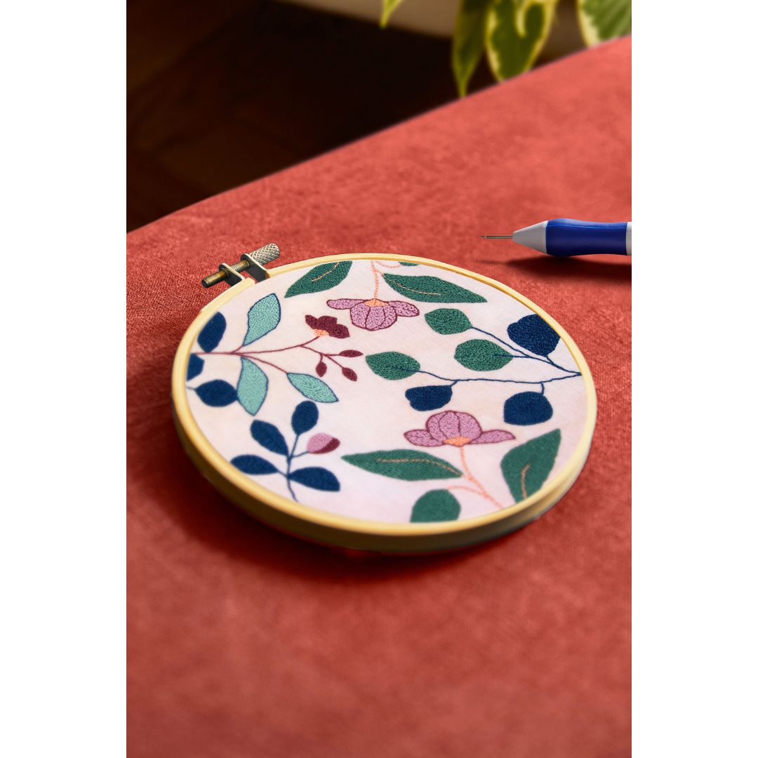 DMC Punch Needle Kit - The Designer Collection (Tropical Flowers by Nathalie Weinzaepflen)