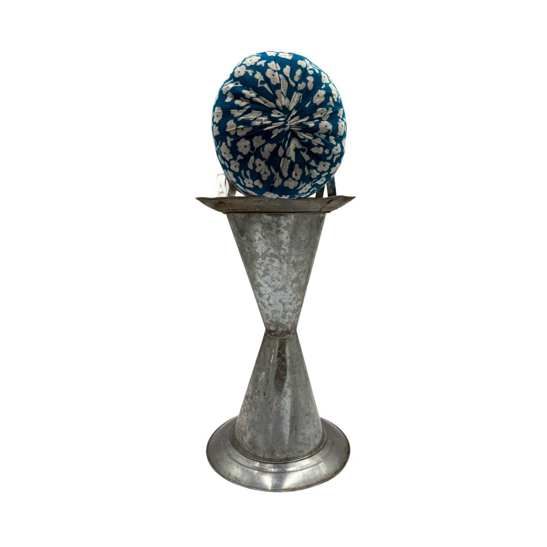 Traditional Emirati Talli (تلّي) Kajuja (كاجوجة) Musada (مسدة)