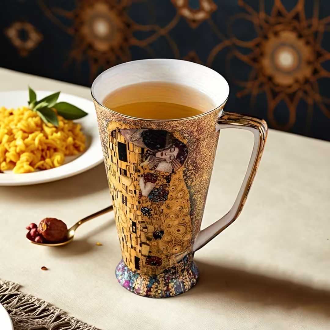 Handmayk Bone China Tumbler (The Kiss)