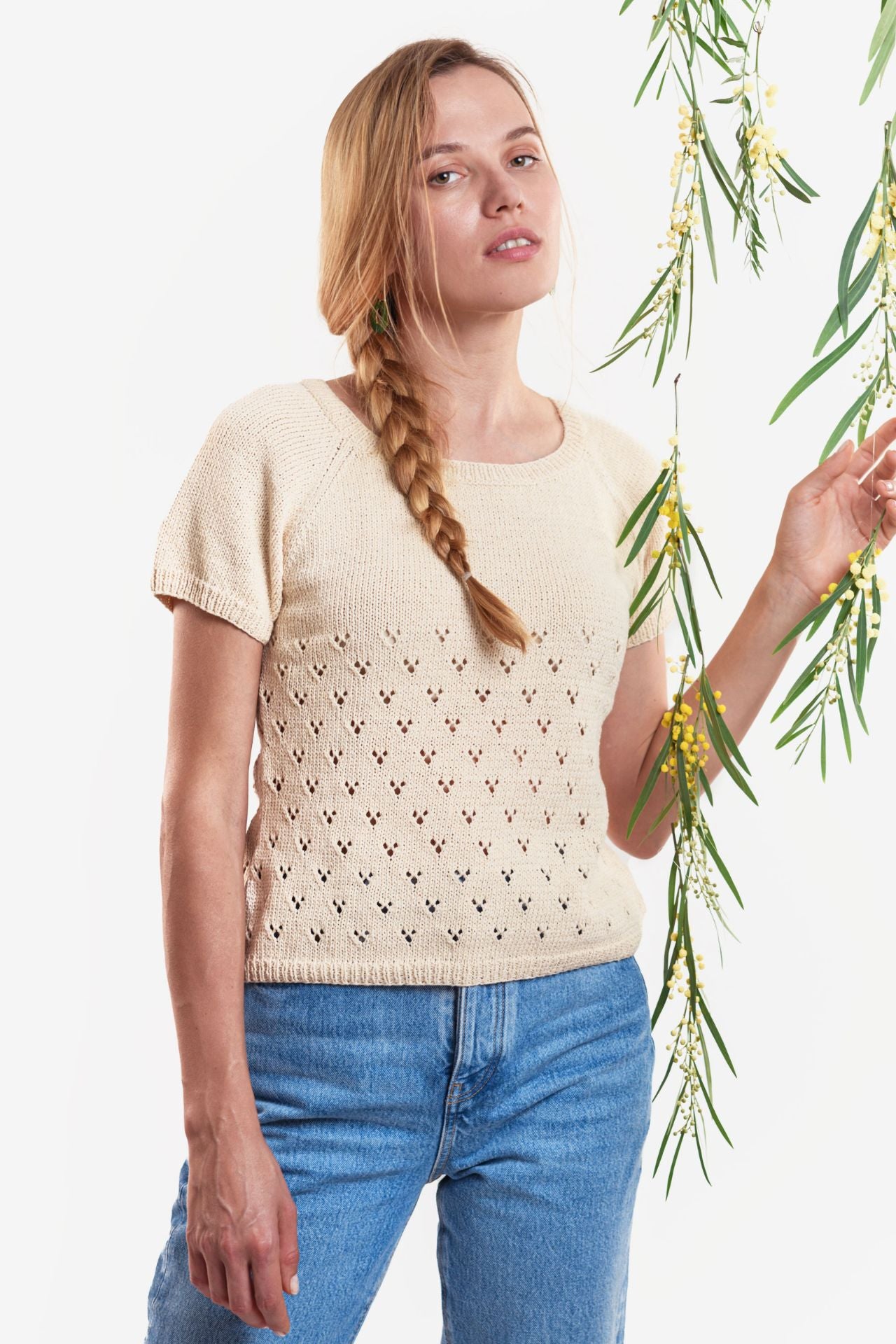 DMC Eco Vita Book (Clothing & Accessories)