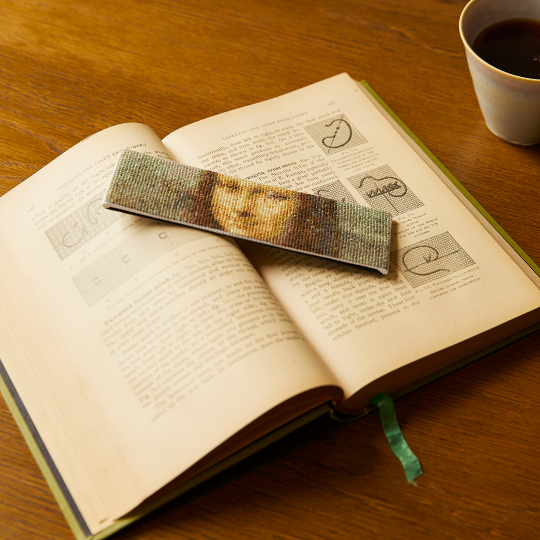 DMC Bookmark Cross Stitch Kit - The Louvre Collection (Mona Lisa)