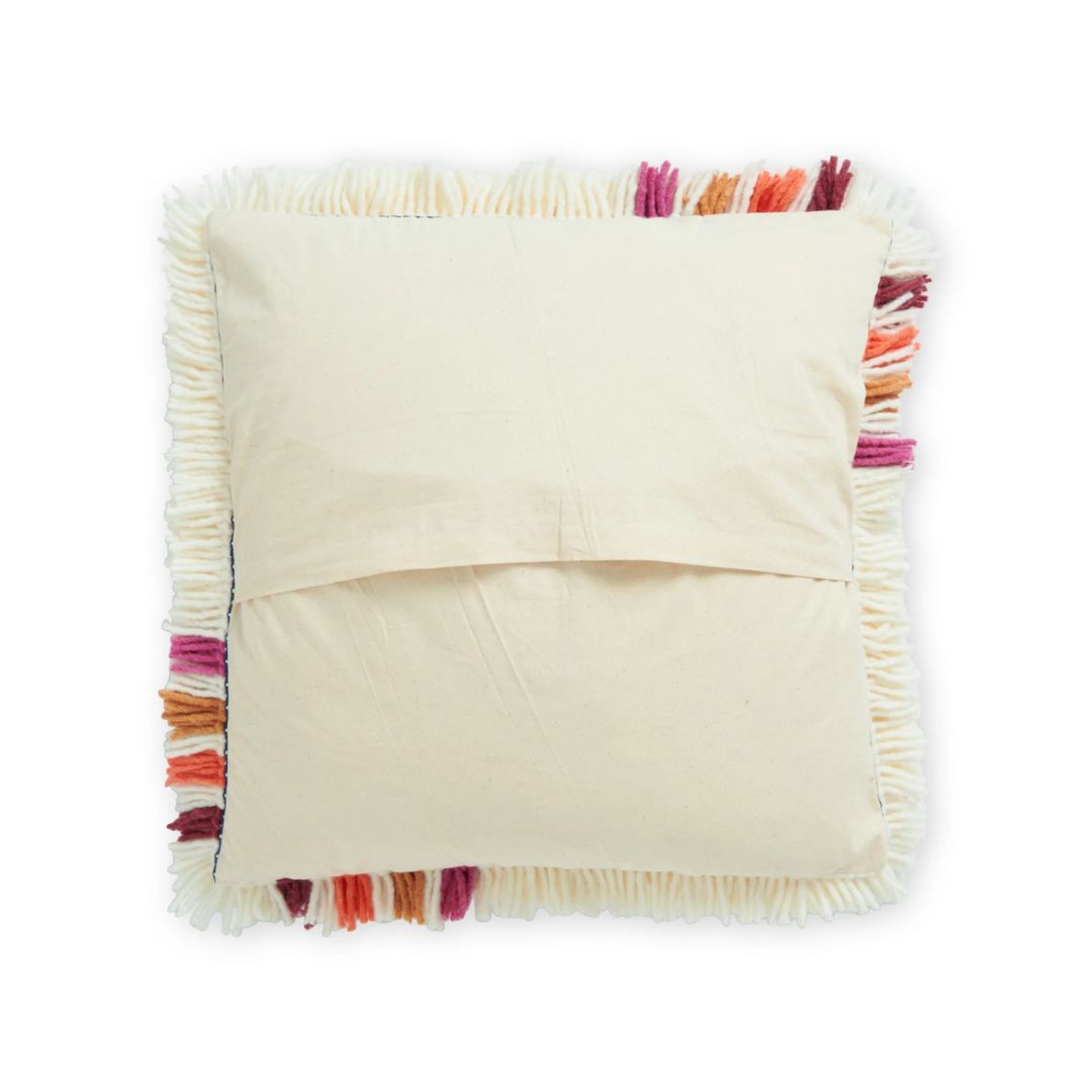 Bernat Latch It Latch Hook Kit - Fleece Pillow Cover (Curved Corners)
