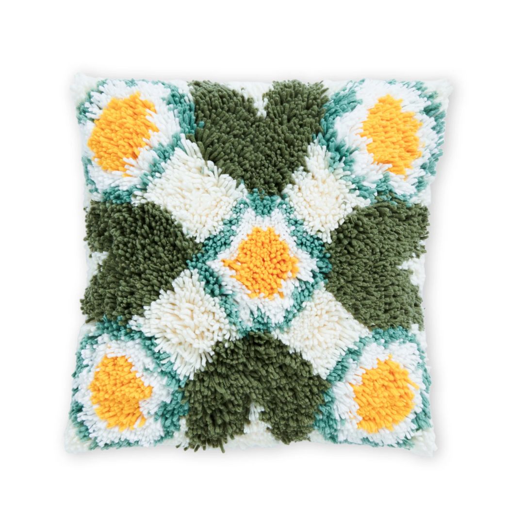 Bernat Latch It Latch Hook Kit - Fleece Pillow Cover (Daisy Do)