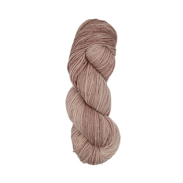 Roya Merino DK Yarn (Mauve 01)