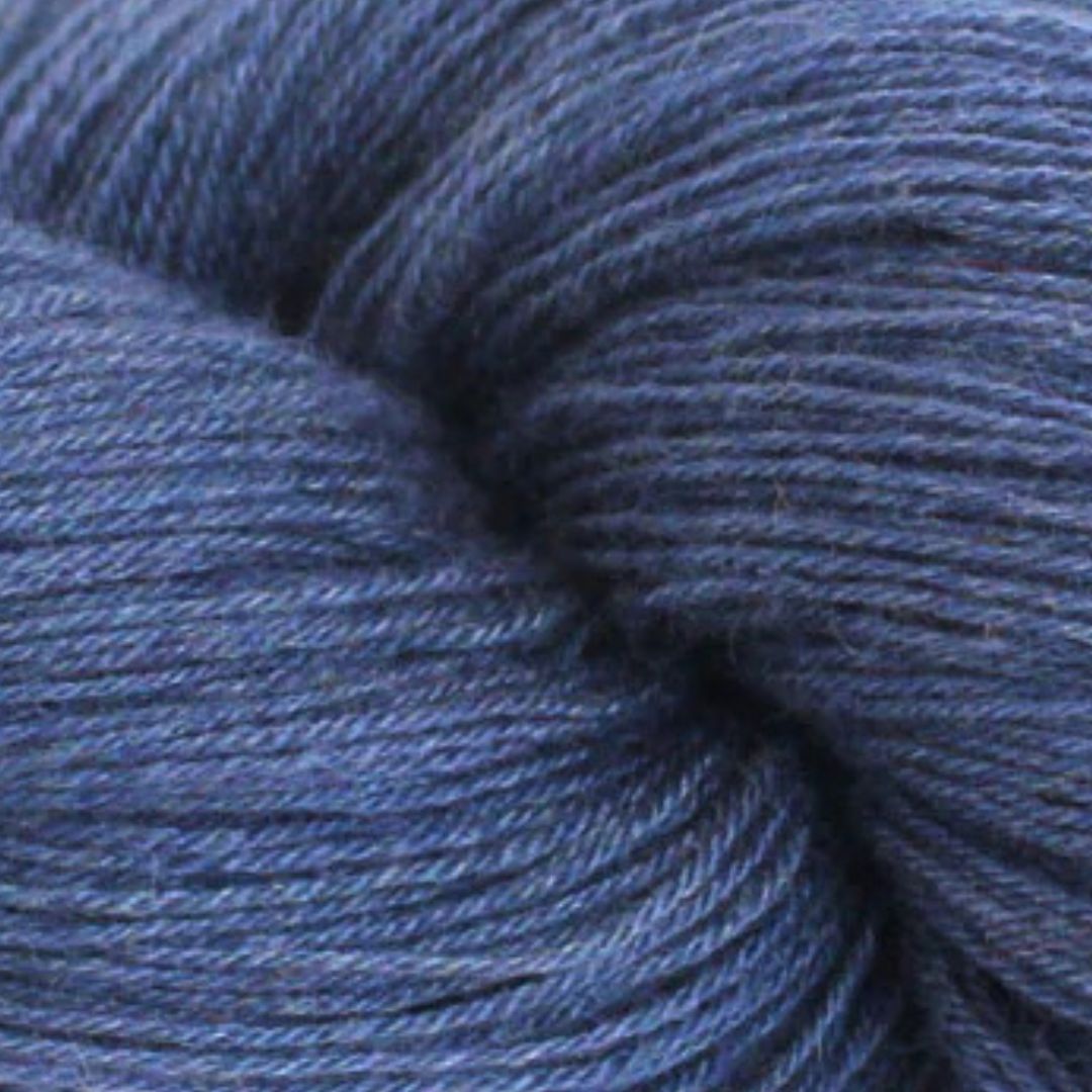 Lotus Swan Lake Yarn - Navy (14)