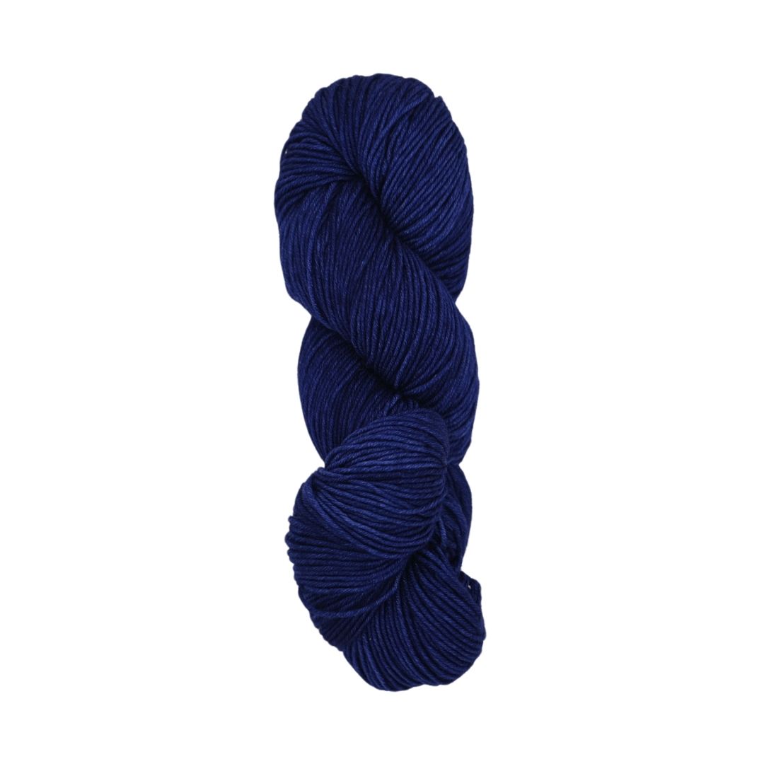 Roya Merino DK Yarn (Night 04)