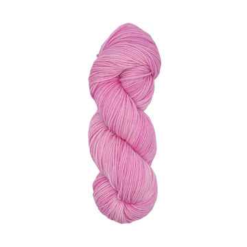 Roya Merino DK Yarn (Pink 01)