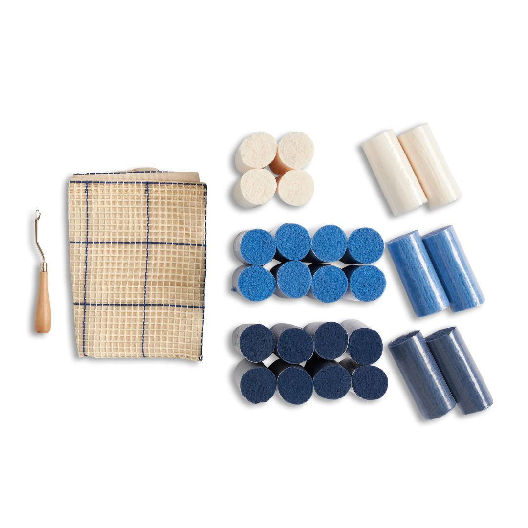 Bernat Latch It Latch Hook Kit - Fleece Pillow Cover (Pinwheel)