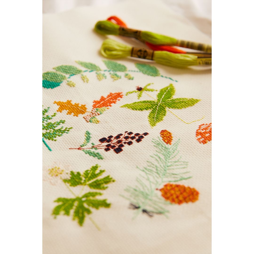 DMC Cross Stitch Kit - Mindful Making (The Woodland Glade)