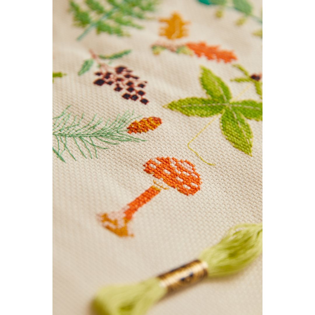 DMC Cross Stitch Kit - Mindful Making (The Woodland Glade)