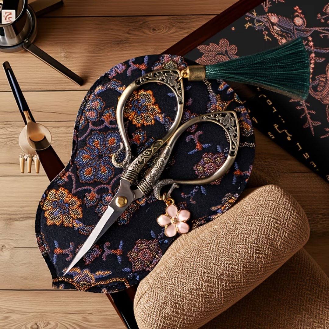 Handmayk Vintage Embroidery Scissor