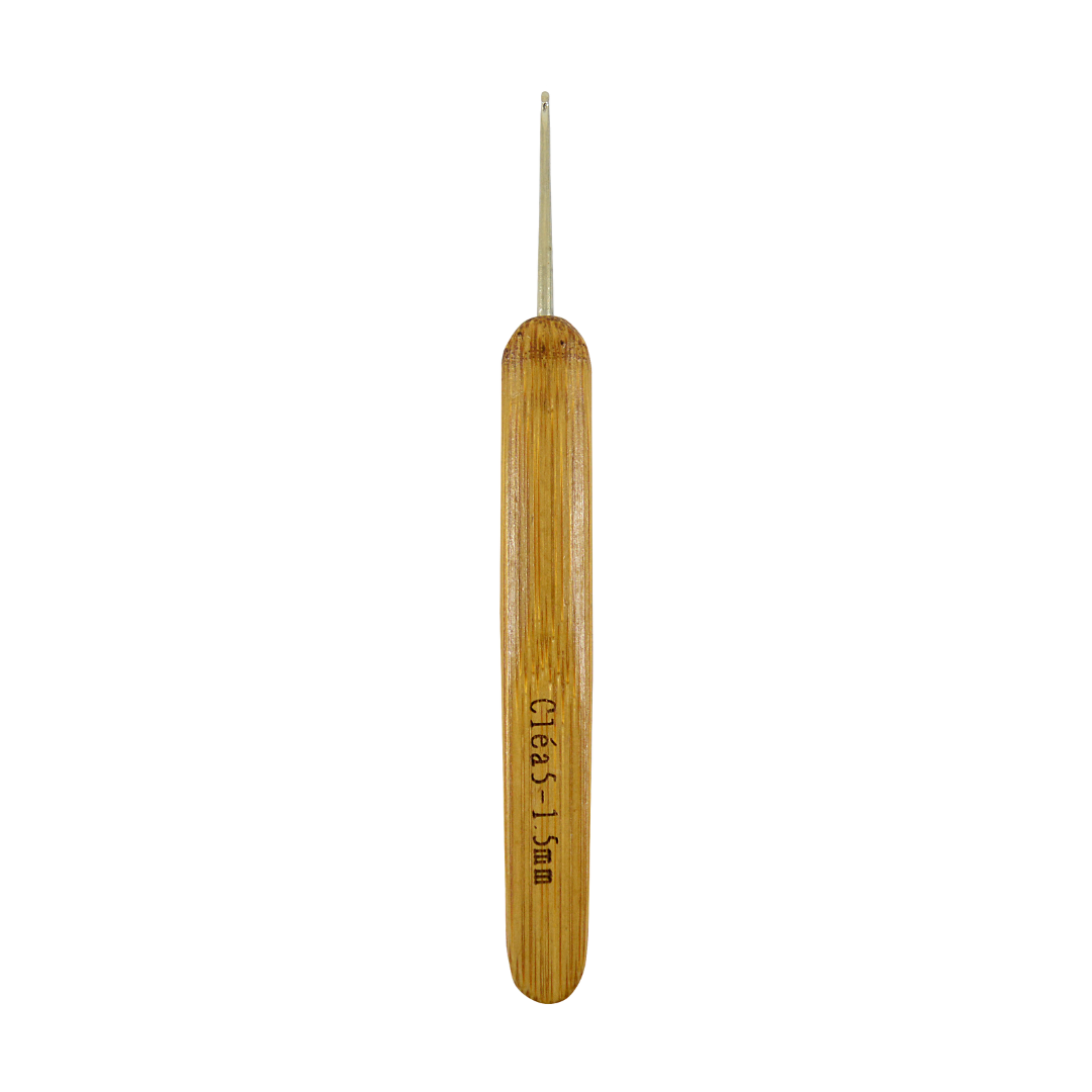 Circulo Bamboo Handle Crochet Hook - 1.5mm