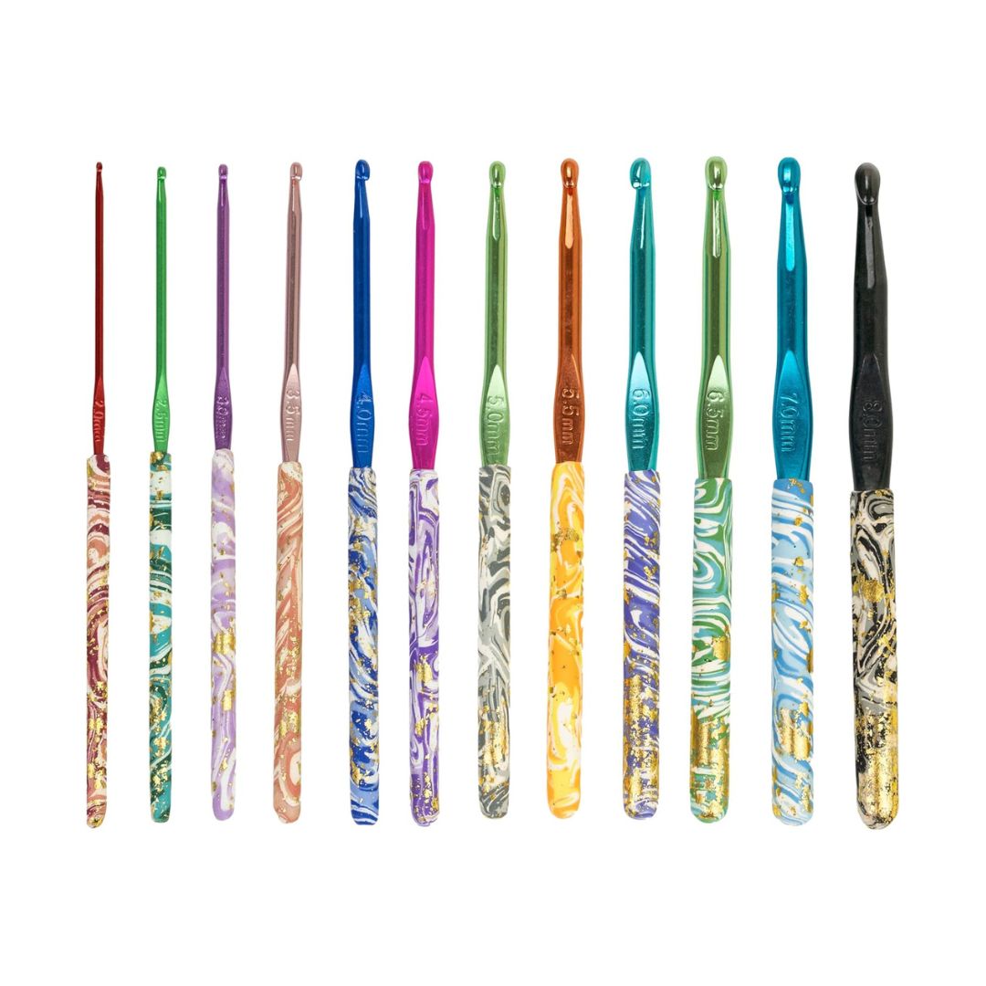 The Quilted Bear Marble Print Crochet Hook Set