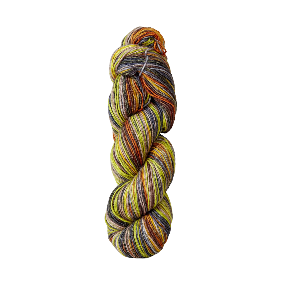 Urth Uneek Fingering Yarn (3001)