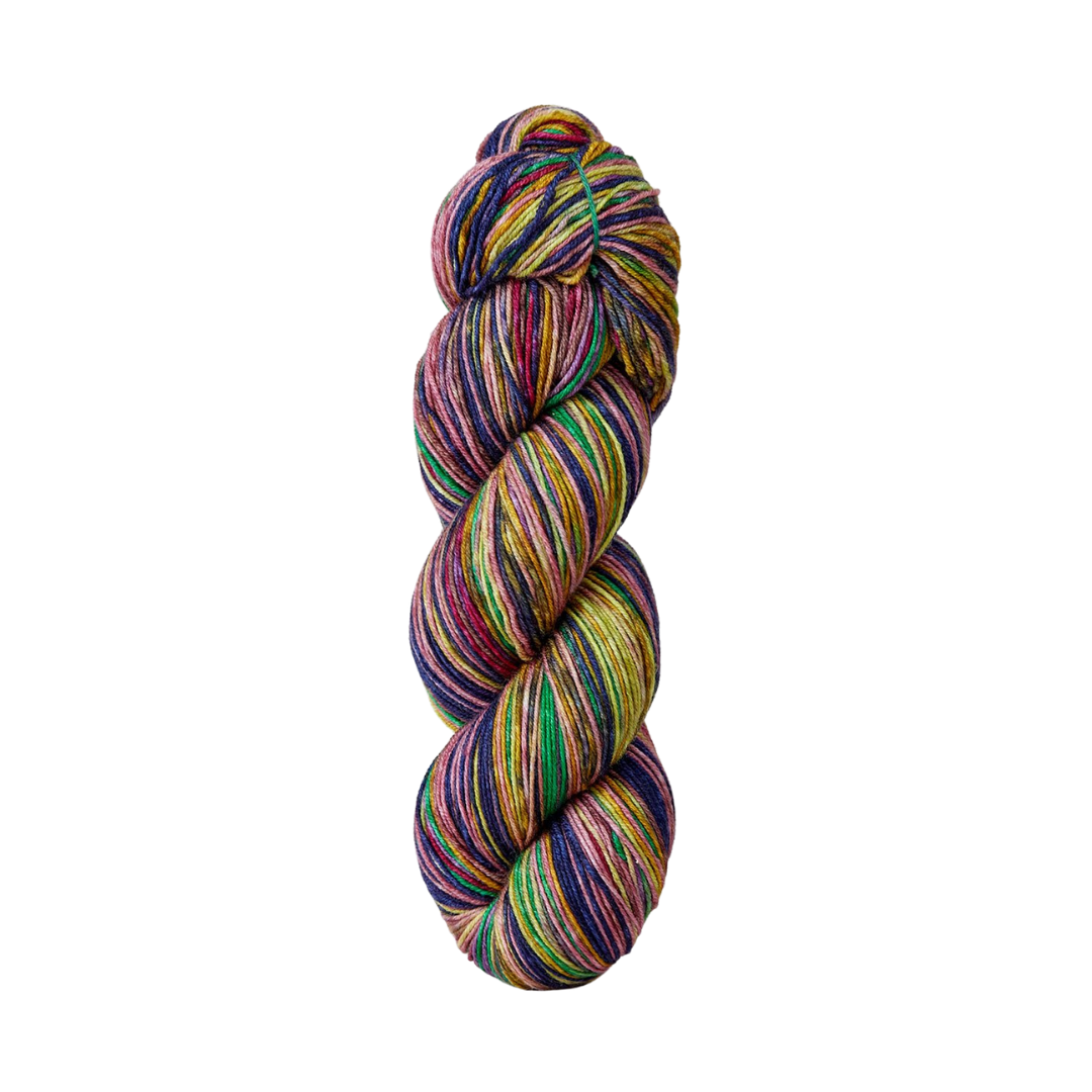 Urth Uneek Fingering Yarn (3018)