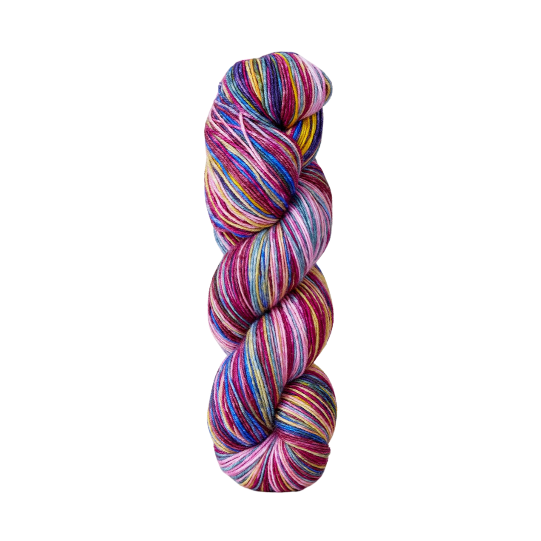 Urth Uneek Fingering Yarn (3026)