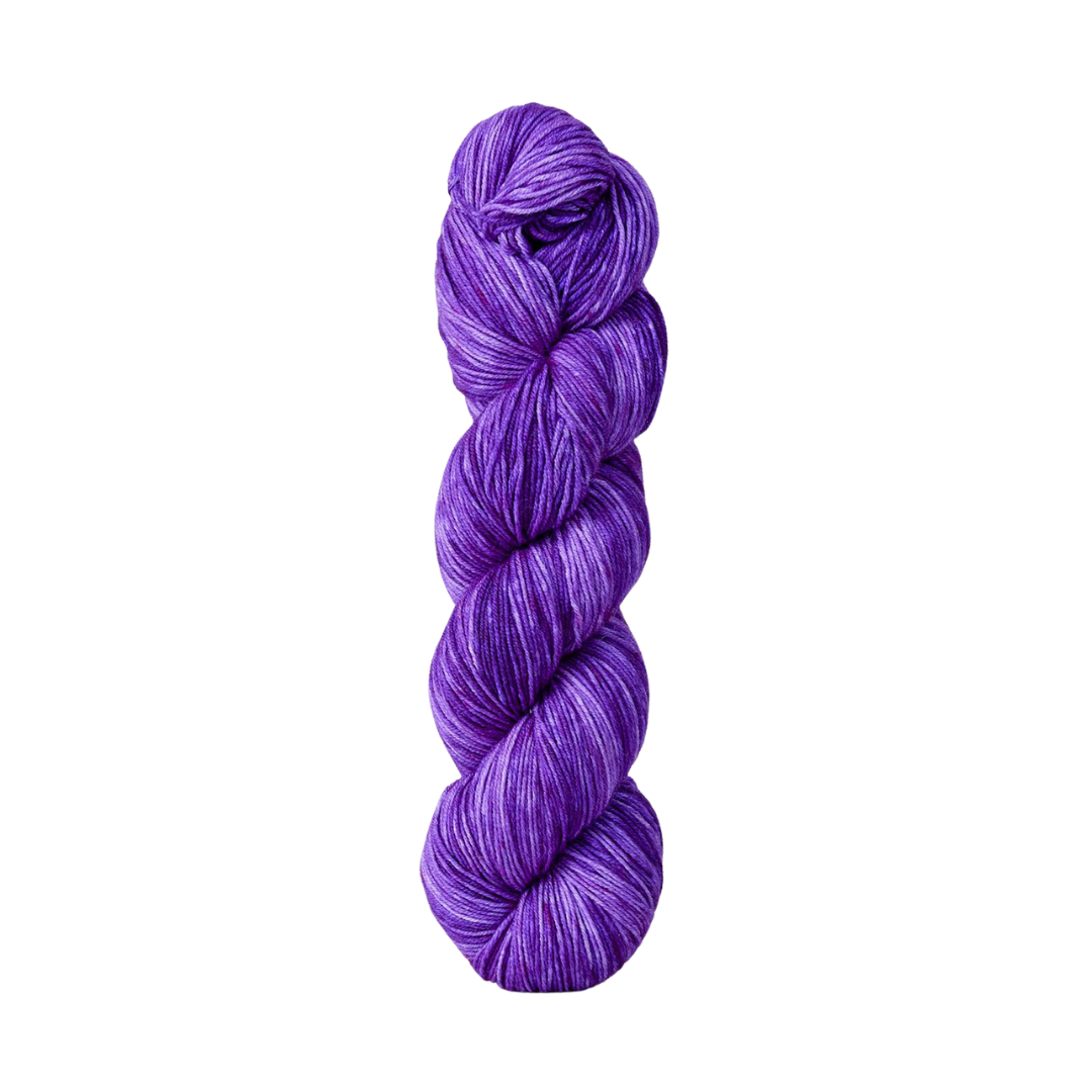 Urth Monokrom Fingering Yarn (3055)