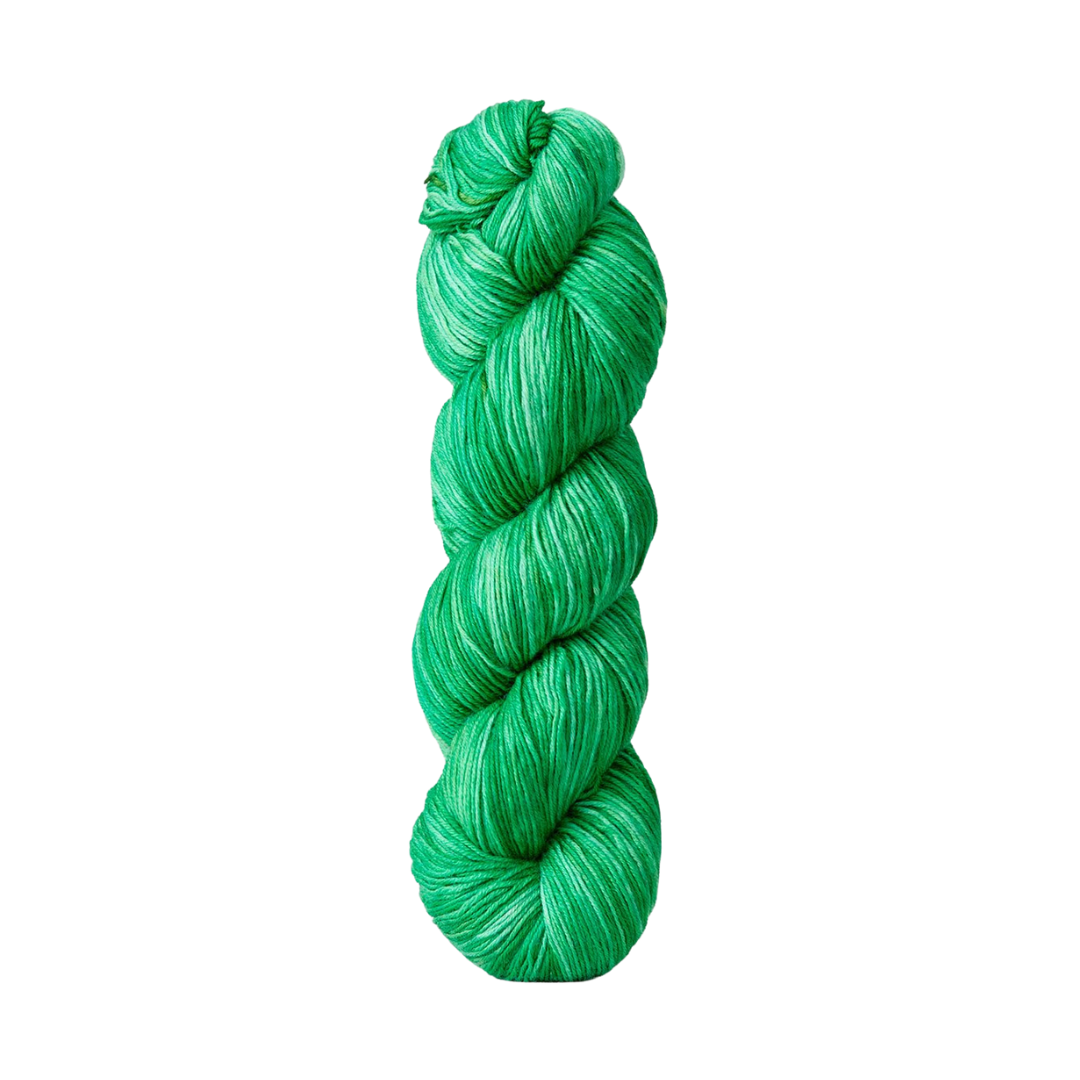 Urth Monokrom Fingering Yarn (3058)