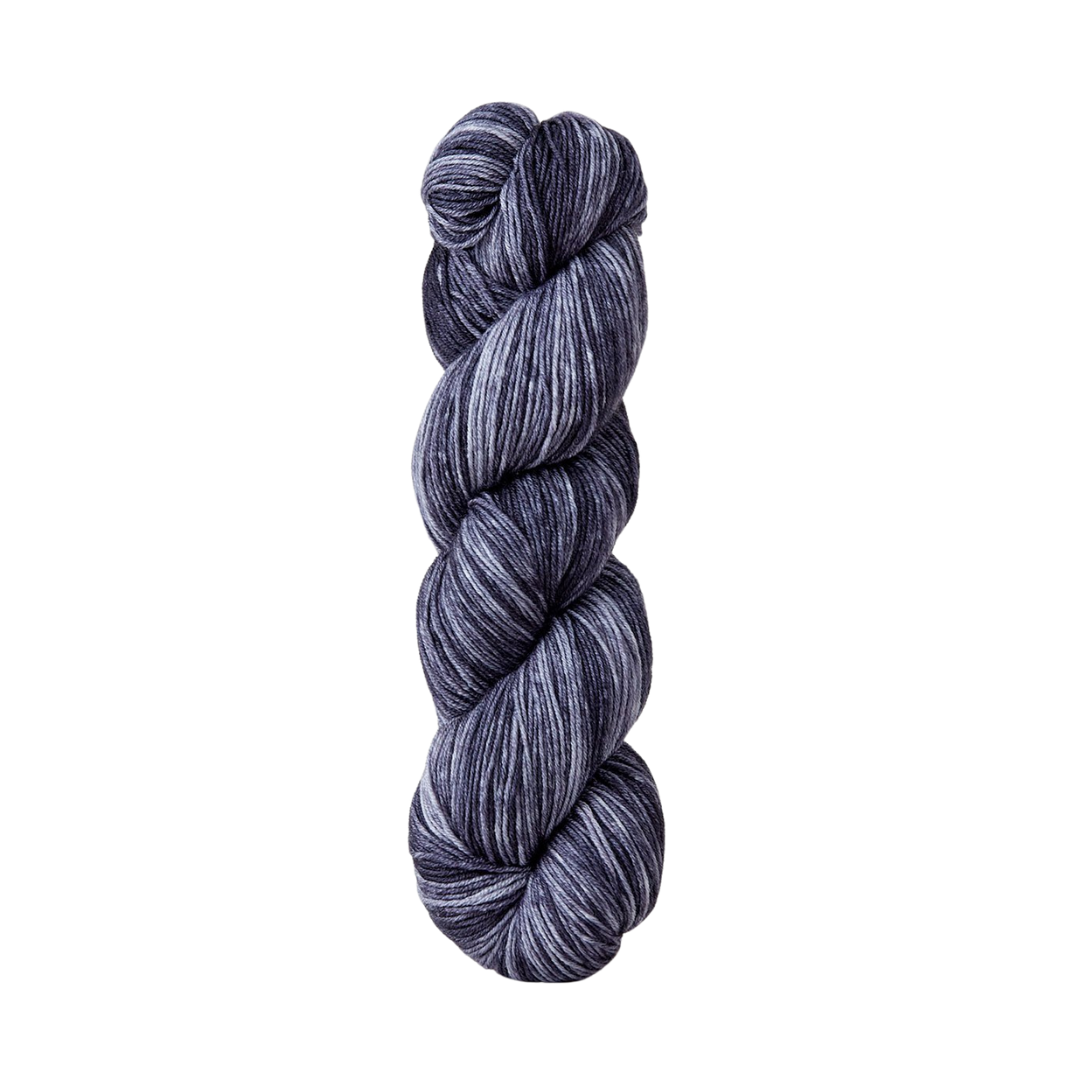  Urth Monokrom Fingering Yarn (3063)