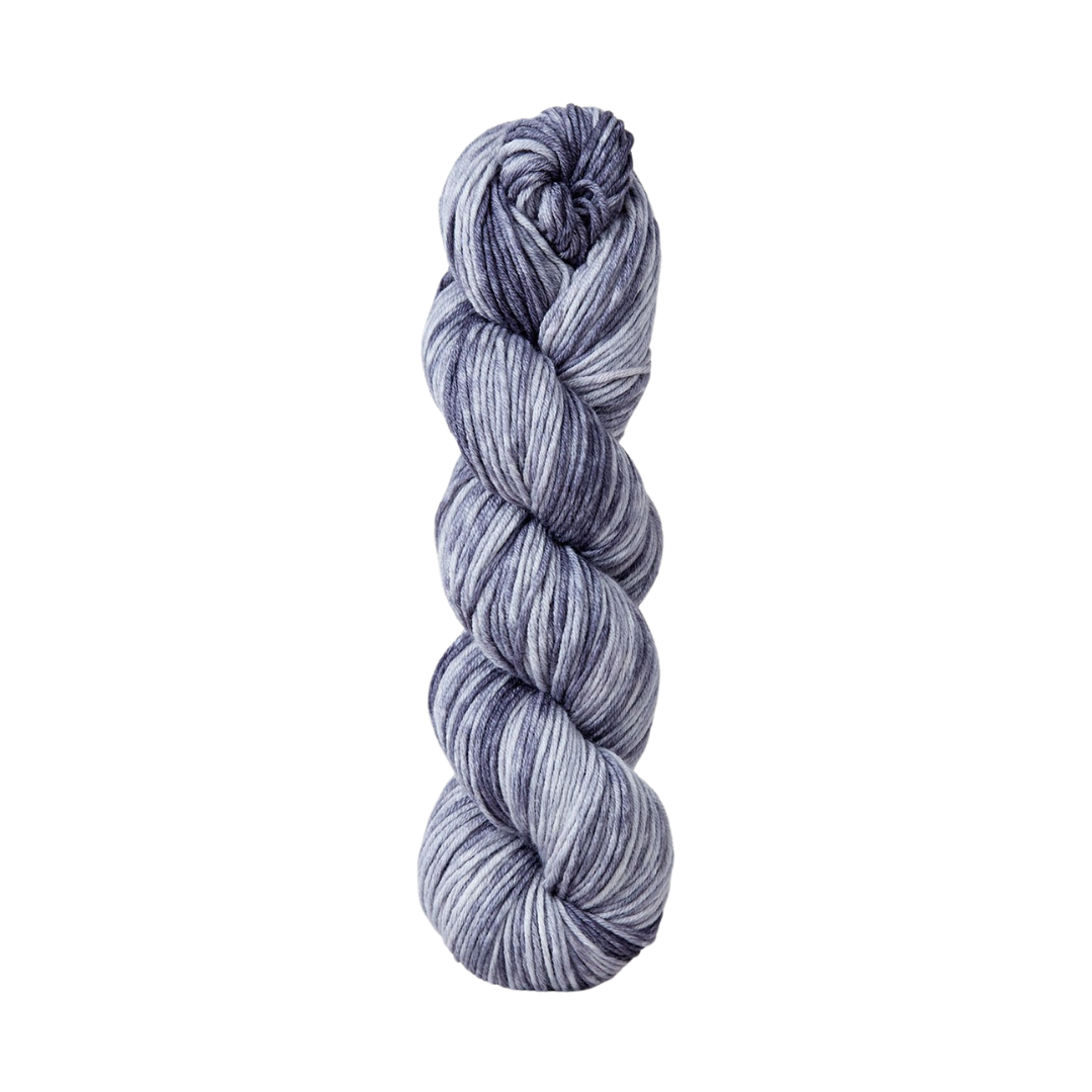 Urth Monokrom Worsted Yarn (4064)