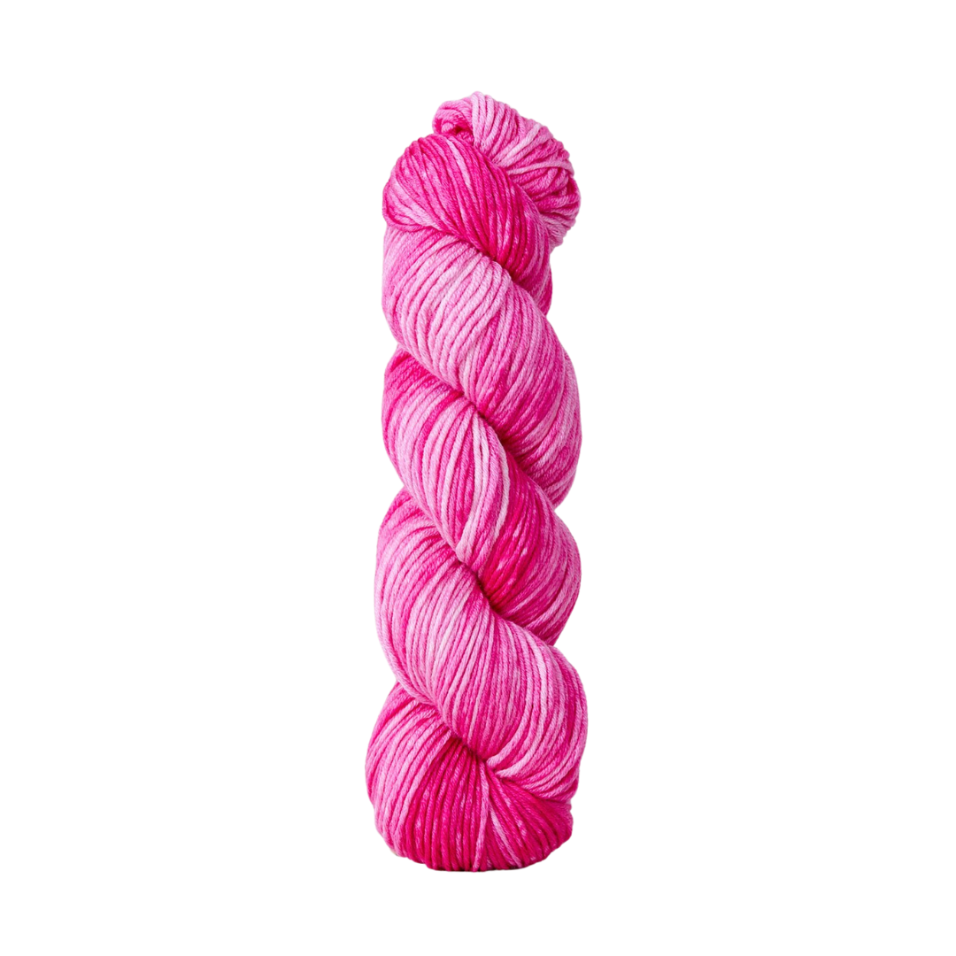 Urth Monokrom Worsted Yarn (4066)